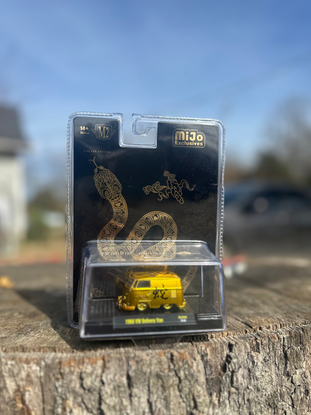 M2 Machines 1:64 1960 Volkswagen Delivery Van “2025 Year Of The Snake” Gold