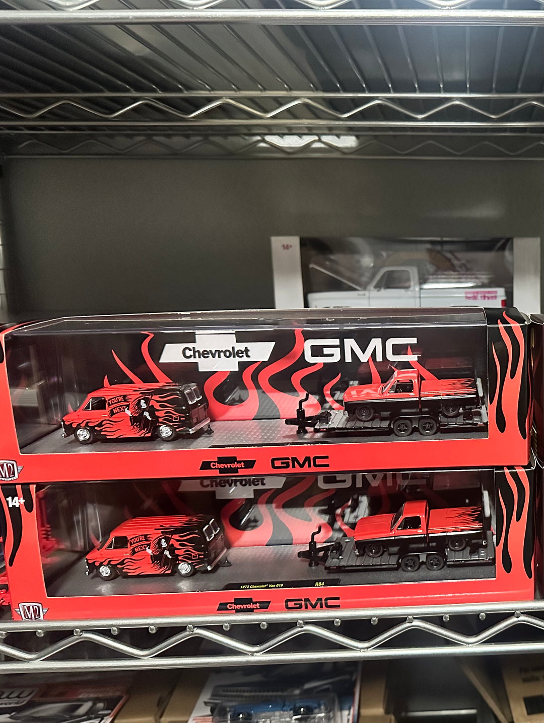M2 Machines 1973 Chevrolet Van G10 & 1976 GMC Sierra Grande 15 – Custom.